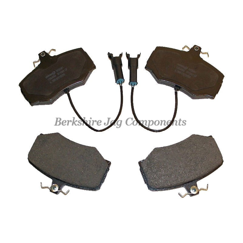 XJ40 Front Brake Pads JLM1281