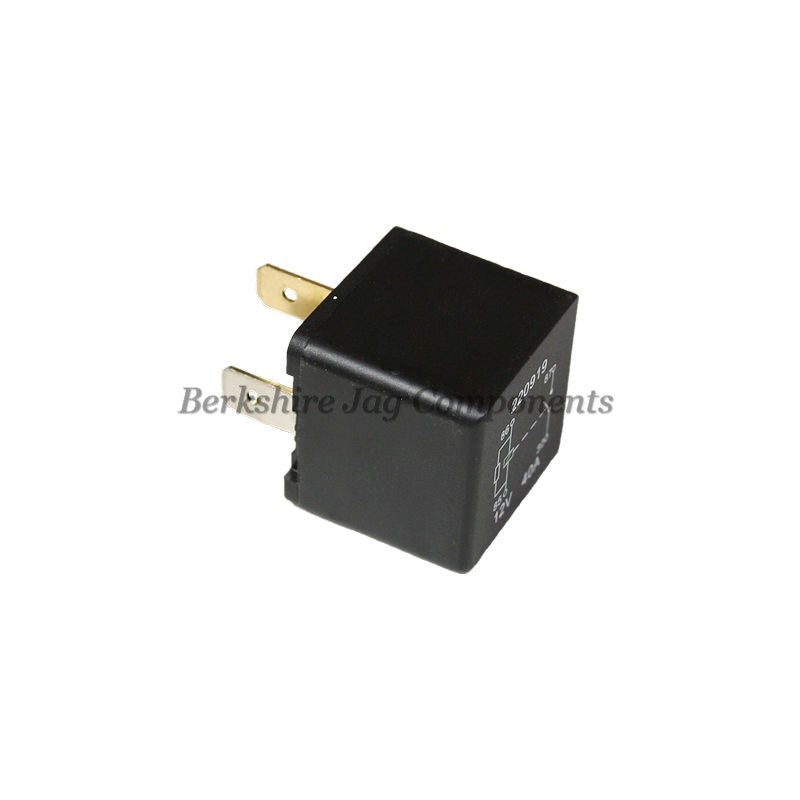 X350 Air Suspension Pump Relay T4N15704